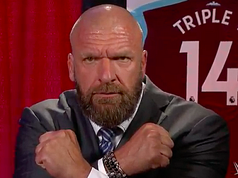 Hammers fan Triple H urges Dec...